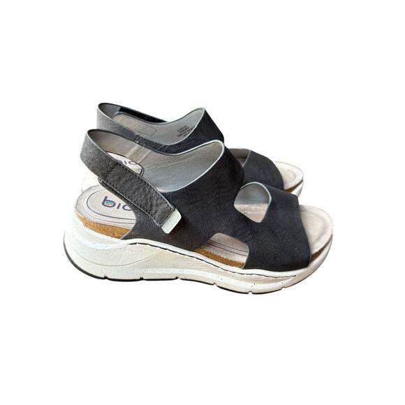 Bionica Black Ankle Strap Orleans Platform Sport Sandal - 8 - Picture 2 of 9